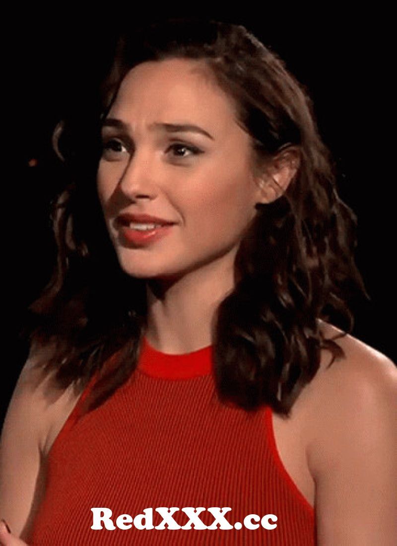 My wife Gal Gadot and I went to see a live sex show photo