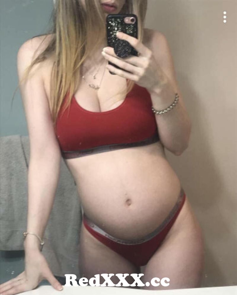 Sexy pregnant big tits-Sex photo